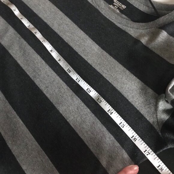 $3/30 or FREE with Purchase over $30Classic Mossimo Black & Gray Long Sleeve Top - Picture 8 of 8